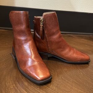 Sam Edelman Thatcher leather ankle boot size 5